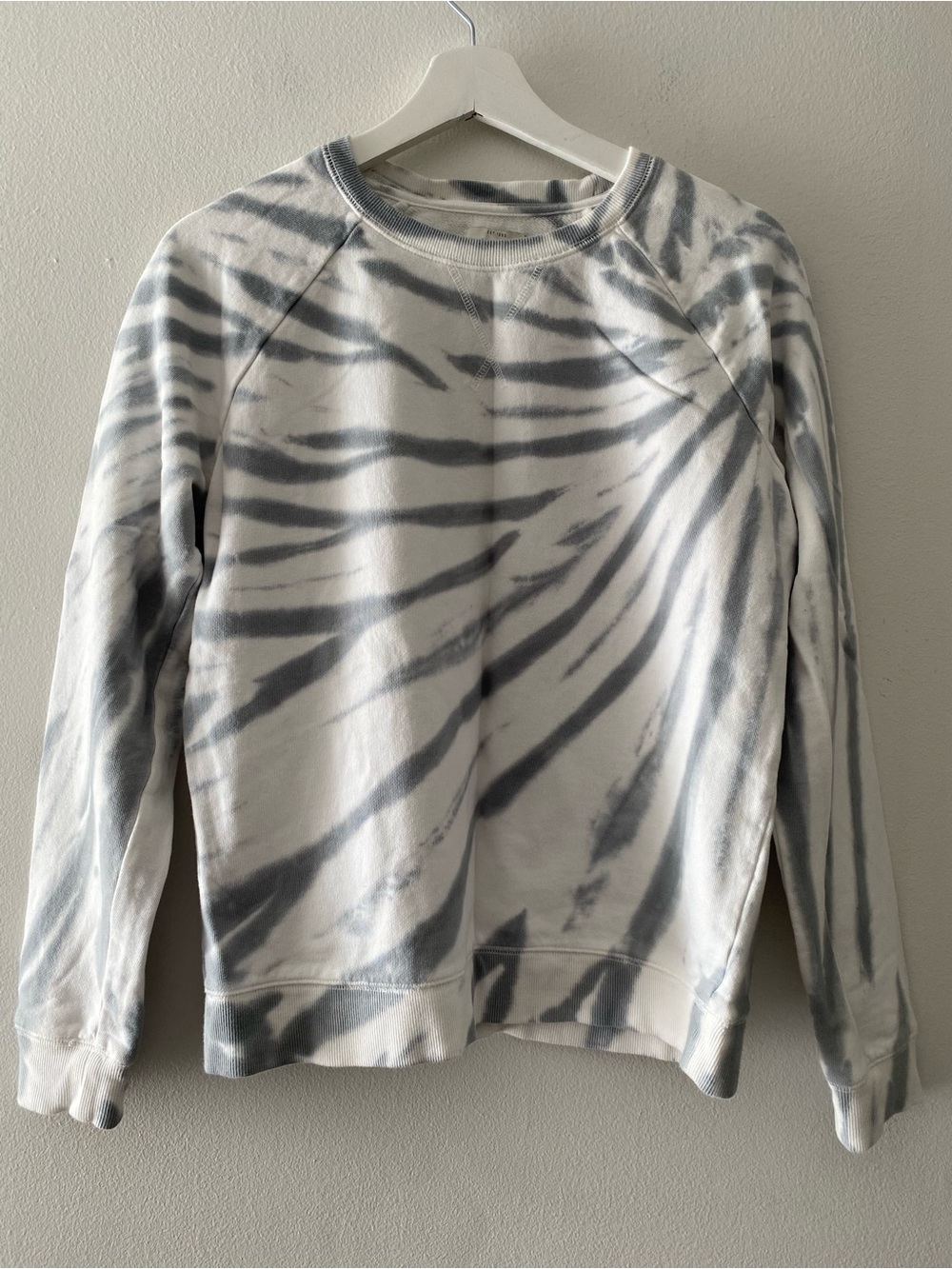 Lucky Brand women’s Crewneck Sweatshirt Pullover Gray/White size S Petite